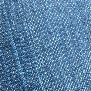 Meet your Posher, Caitlin